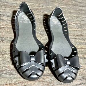 Mel by Melissa X Forever 21 Gray Bow Flats Jelly Shoes